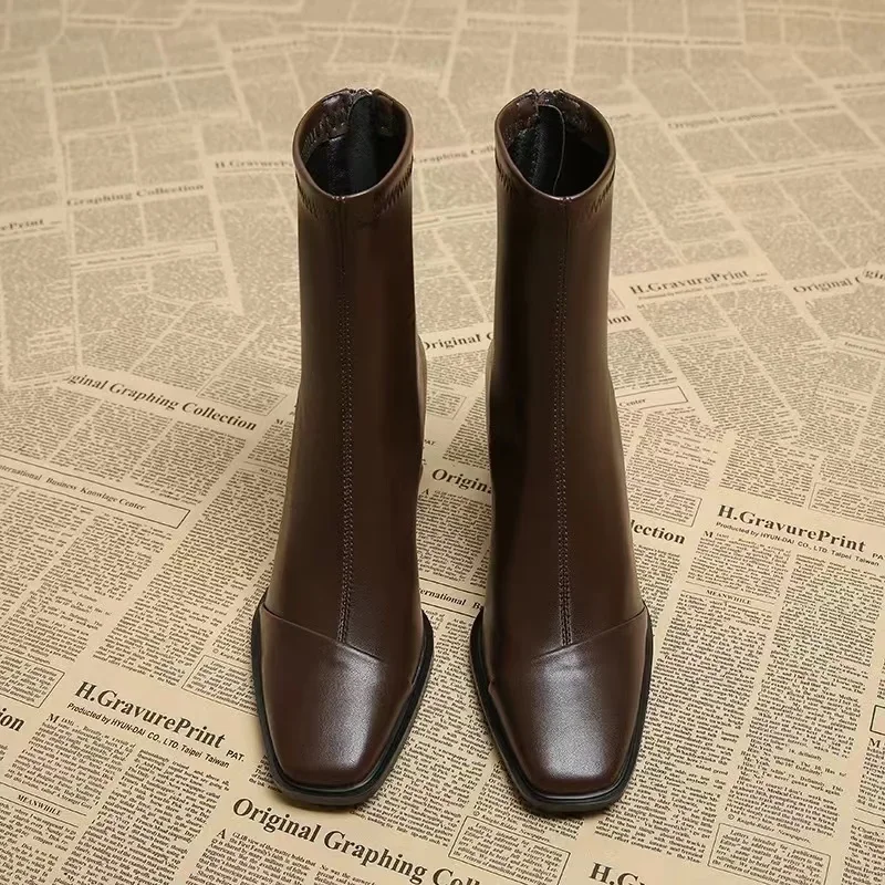 Женские ботильоны с квадратным носком на толстом каблуке