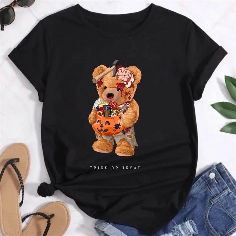 

Женская футболка с коротким рукавом и принтом медведя