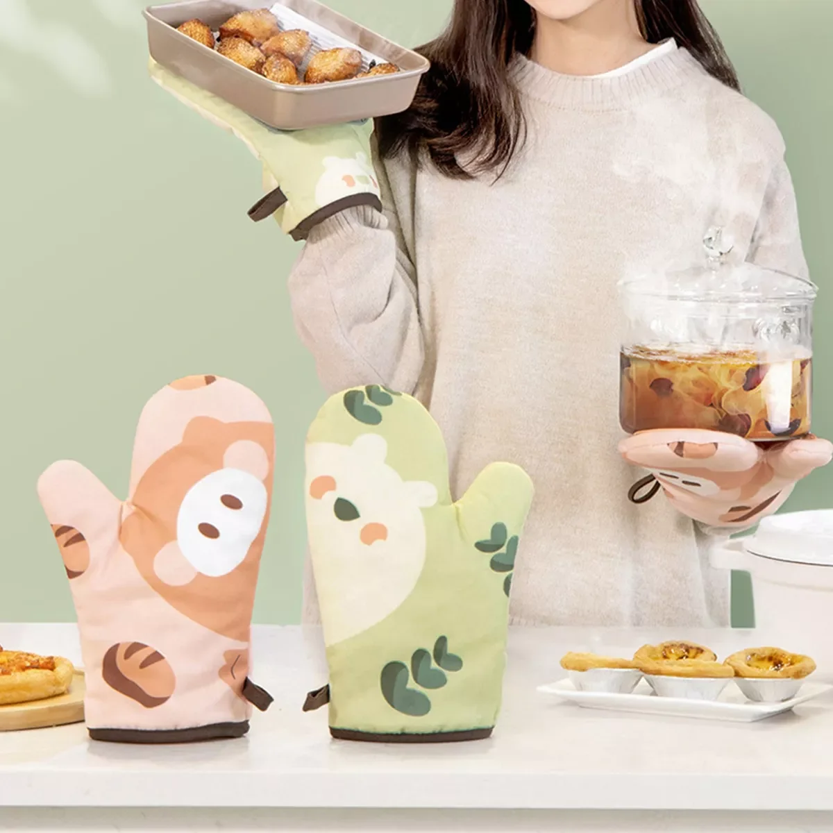 

NEW IN Microwave Oven Glove Heatproof Anti-Slip Silicone Oven Mitts Washable BBQ Gloves Cartoon Anti Scalding Gloves Baking Tool