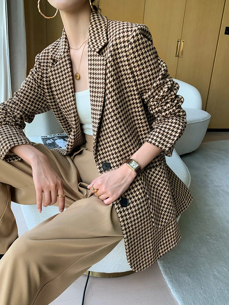 

Houndstooth woolen blazer women's short section autumn and winter new temperament all-match thick plaid suit