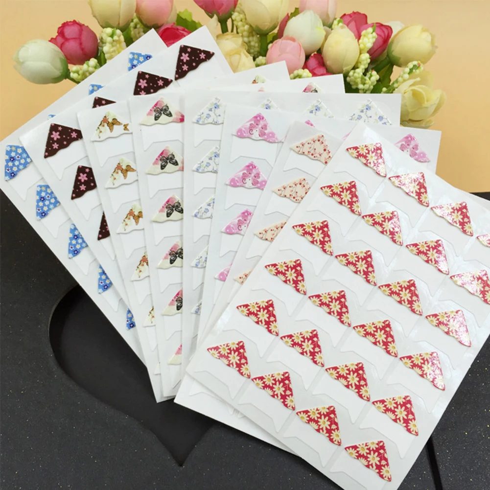 

24 Pcs/Lot DIY Cute Floral Print Corner Paper Stickers For Photo Albums Handwork Frame Decoration Scrapbooking Albums Decoration