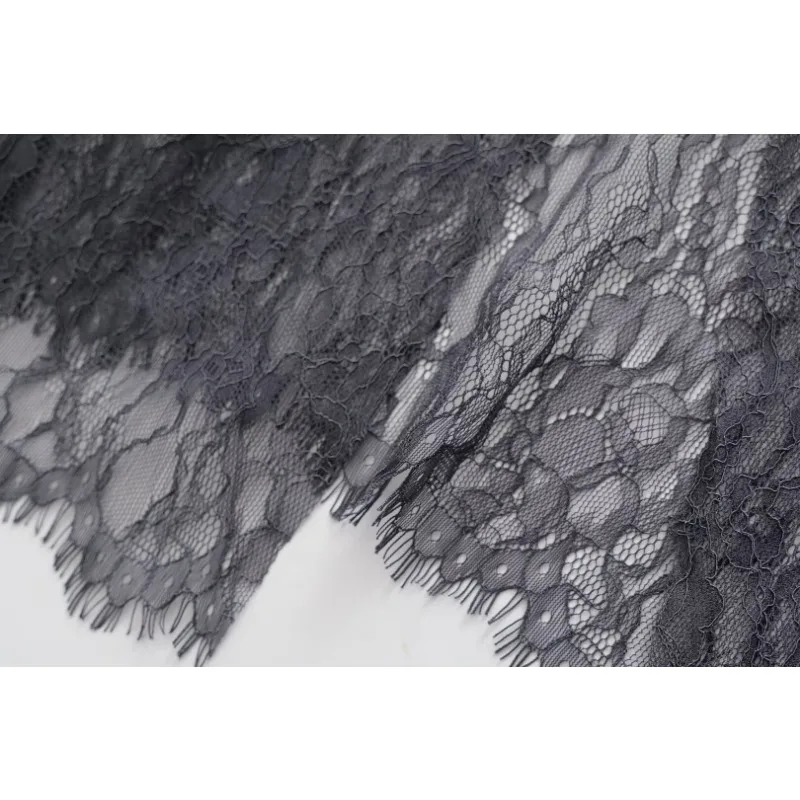 Женский джинсовый жилет без рукавов голубой цвет