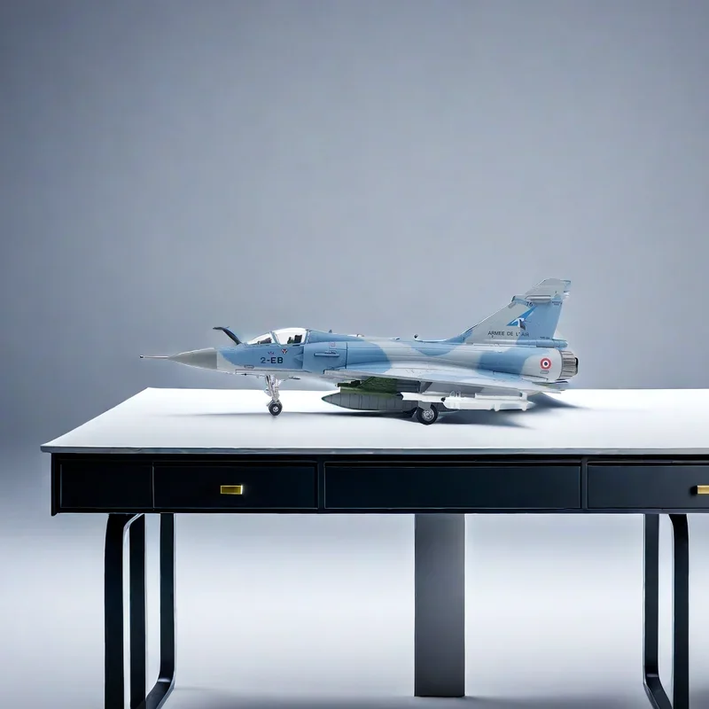 Новый литой металлический масштаб 1/100 для Dassault Mirage 2000 Франция ВВС самолет модель