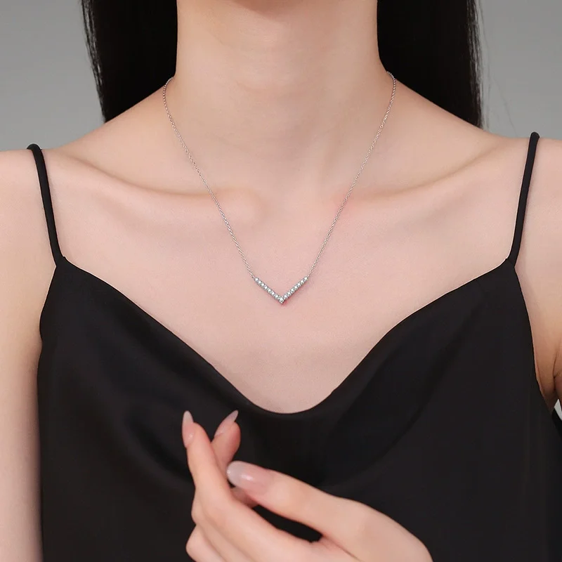 Серебряное ожерелье с муассанитом NoEnName_Null