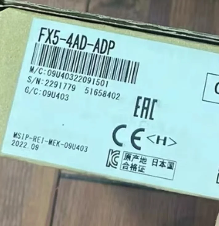 Совершенно новый Φ FX5 4AD ADP PLC модуль