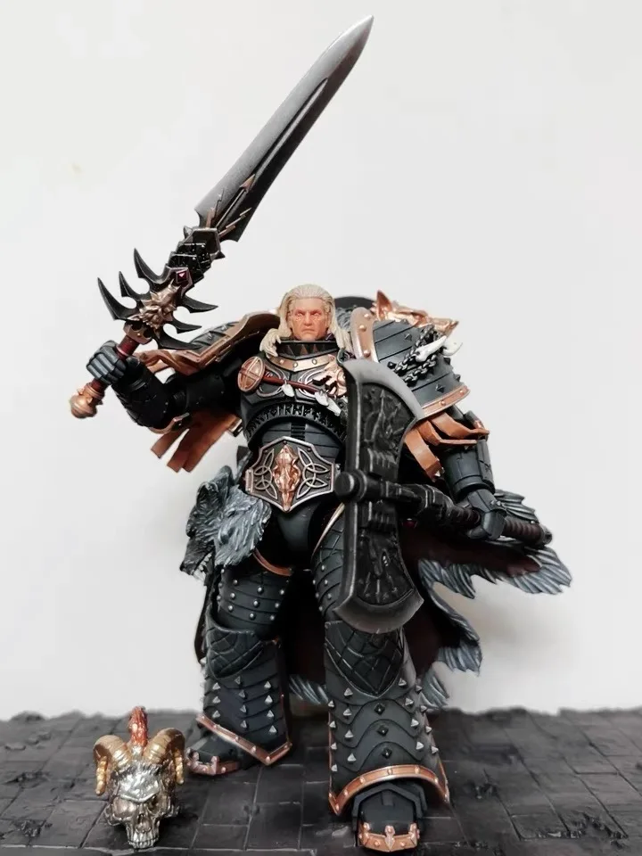 Игрушка Joy Warhammer 40k экшн-фигурка 18 см космические вовки Лейман Россия припрахт