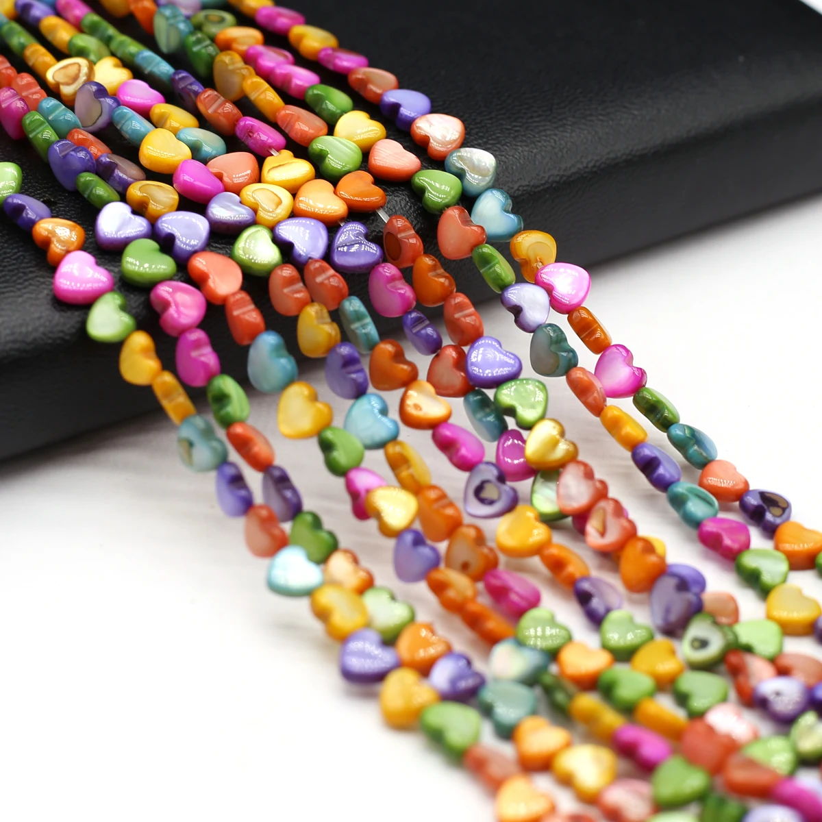 

Natural Shell Chip Beads Heart Shape Loose Straight Hole Bead for Jewelry Making Diy Women Necklace Bracelet Accessories