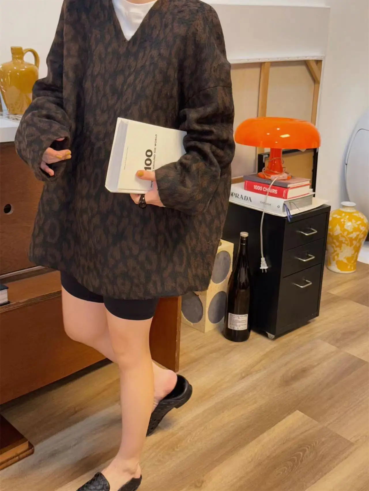 Свободная шерстяная куртка French sle High-Grade Sense с леопардовым принтом и v-образным