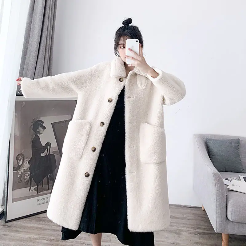 2022 Long Sleeved Real Lamb Fur Coat Women Autumn Winter Fashion Warm Natural Wool Fur Coats Woman Sweet Outerwear Female C79