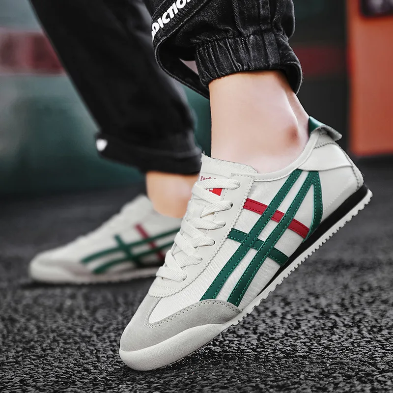 Summer Classic Comfortable Soft Lace-up Men's Canvas Sneakers Breathable Mens Casual Sneakers Non-slip Man Casual Sports Shoes