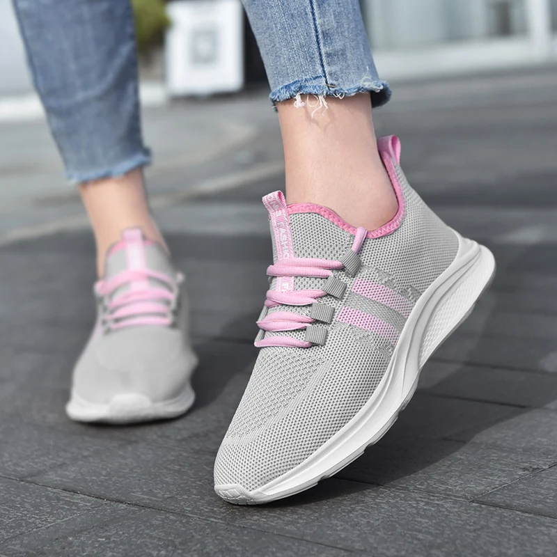 Summer running shoes women's thin breathable casual outdoor fitness walking shoes lightweight lace-up white sneakers travel