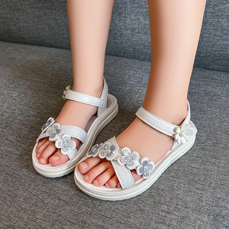 

Children's Sandals Simple Girls Versatile Lovely Pink Shiny Love Open Toe Summer New Flat Bottom Flower Beach Shoes Kids Fashion