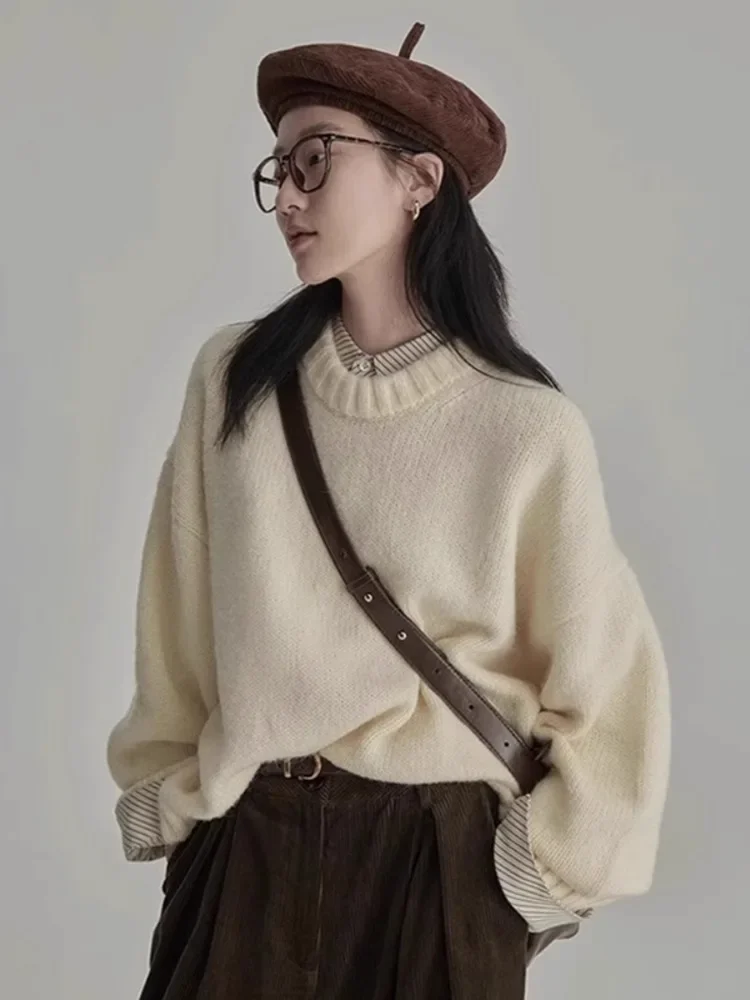 Женский трикотажный свитер с длинным рукавом серый однотонный простой пуловер