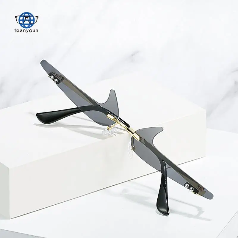 

Очки солнцезащитные женские Необычные, без оправы