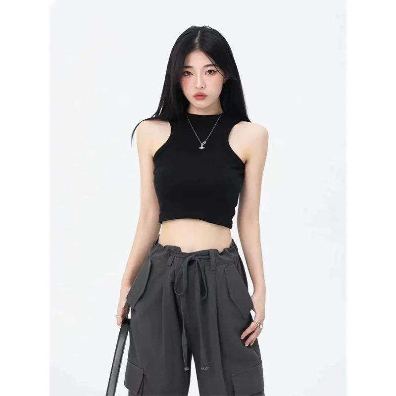 

New For Summer 2023 Black And White Halter Top Hot And Spicy Short Money Sleeveless Slim Top