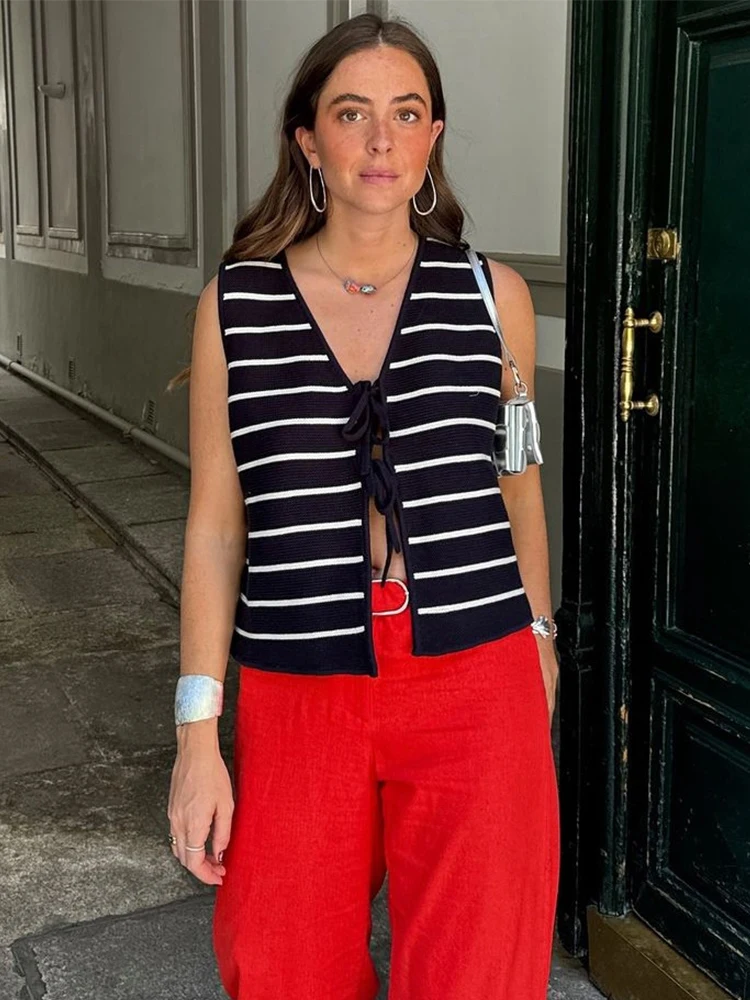 Женская майка в рубчик с повязками вязаный жилет пуговицы спереди полоску