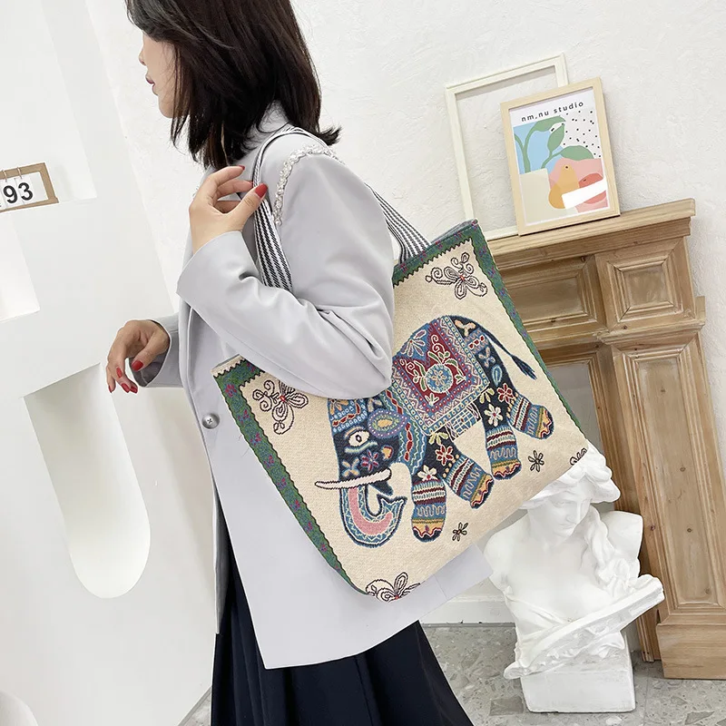 

Женская трикотажная сумка в этническом стиле, с вышивкой слона