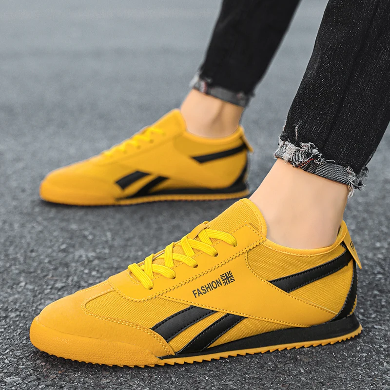 Trendy Men Sneakers Designer Men's Sports Shoes Breathable Walking Jogging Men's Sneakers Retro Flats Trainers Men Running Shoes