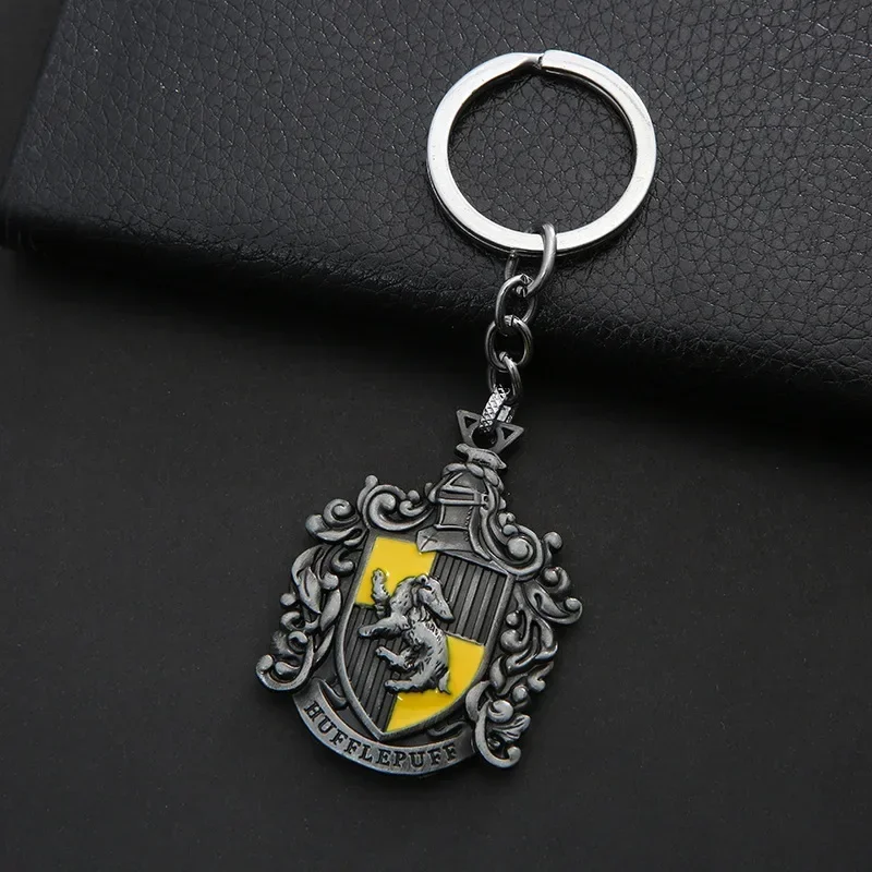 Harries Potter Keychain Hogwarts Slytherin Gryffindor Badge Movie Peripherals Cosplay Accessories Backpack Charms Kids Gift Toys