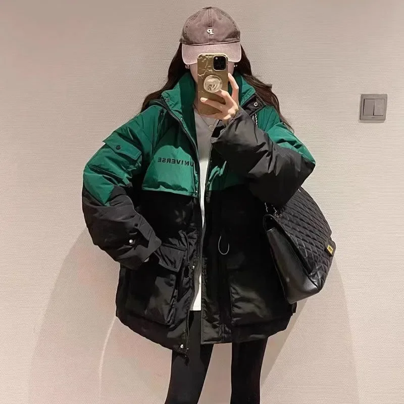 Одинаковые по цвету инструменты для переодоления пуха стеганое женское