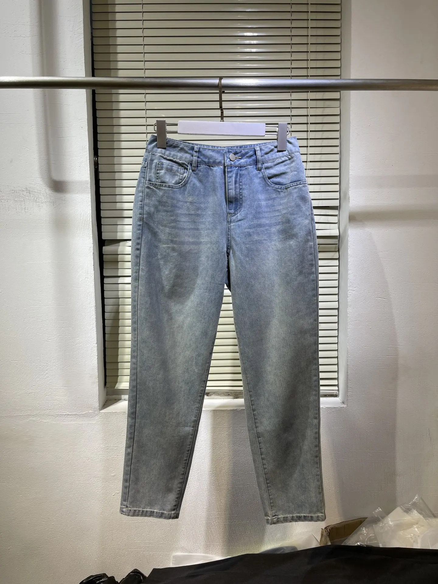 Summer new jeans wear elongated leg type straight tube micro version is very good control texture is very good
