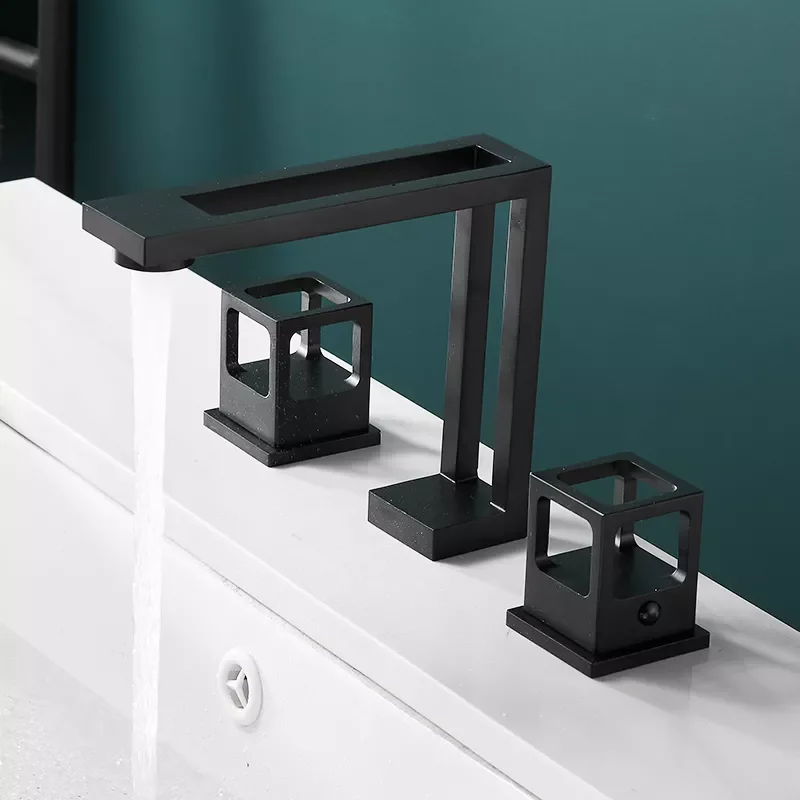 

Art Design Bathroom Faucet Cold and Hot Deck Mounted Tap All Brass Dual Handles Basin Tap High-quality Bathtub Faucet