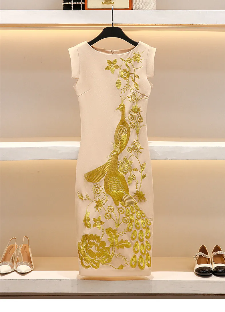 

Китайское традиционное платье для свадебной вечеринки с вышивкой