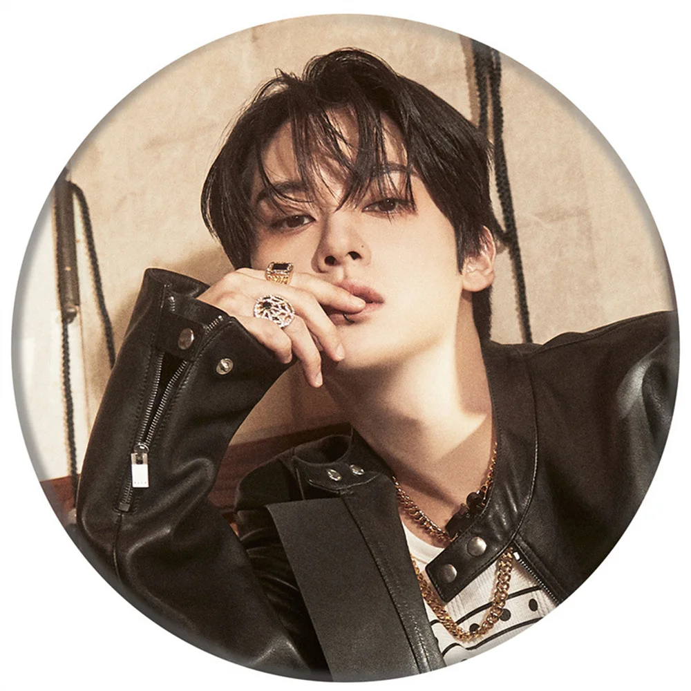 

Жестяной значок KPOP Felix Changbin HOP