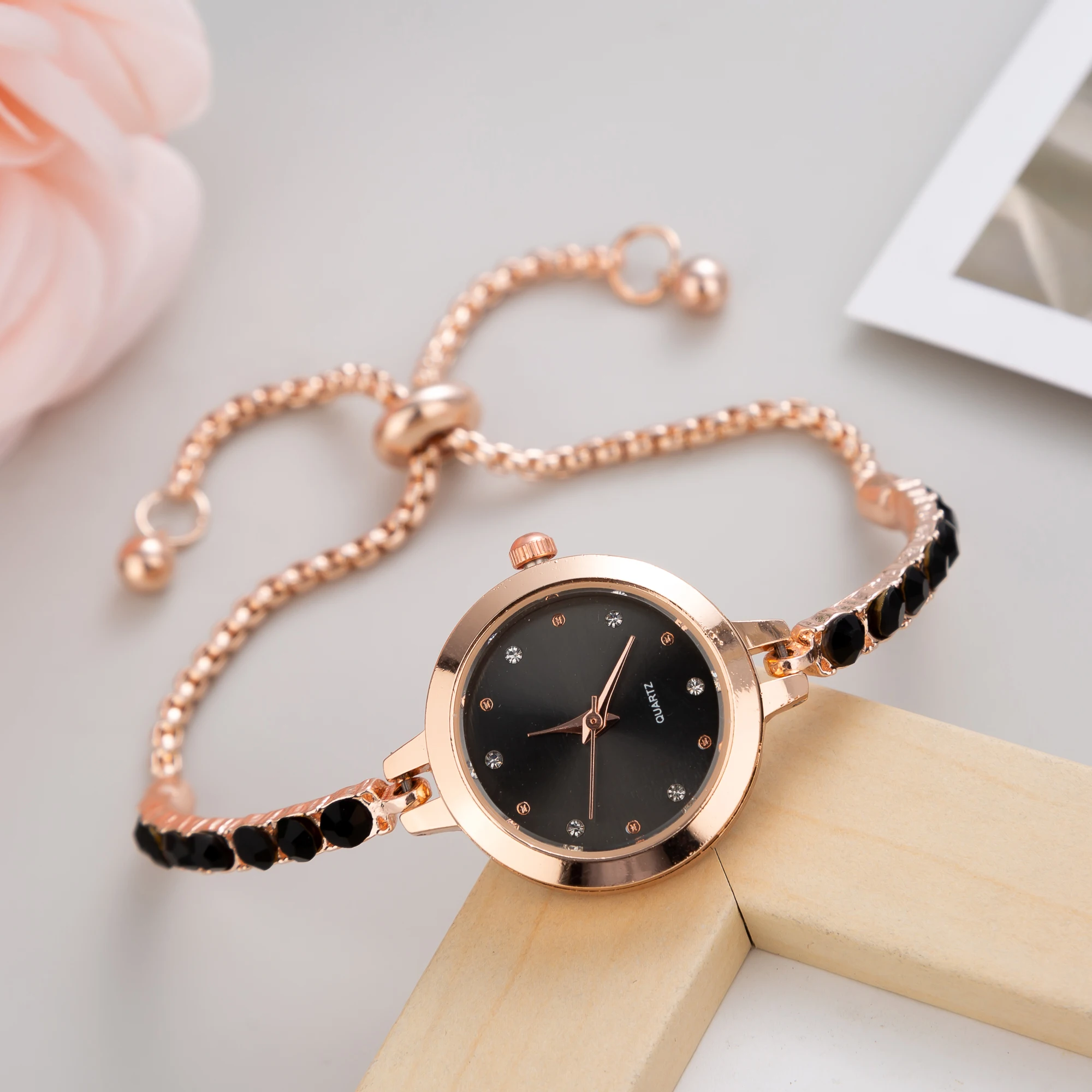 Best Selling Product 2023 Women Steel Crystal Bracelet Watch Quartz Luxury Fashion Small Dial Watches Popular Diamond Wristwatch