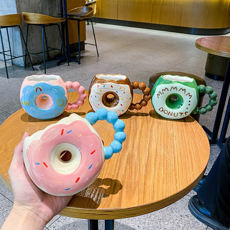 

Креативная мультяшная керамическая кружка, 370 мл, милая пончик, Детская бытовая чашка для воды, Офисная кофейная чашка, подарок для девочек, ...