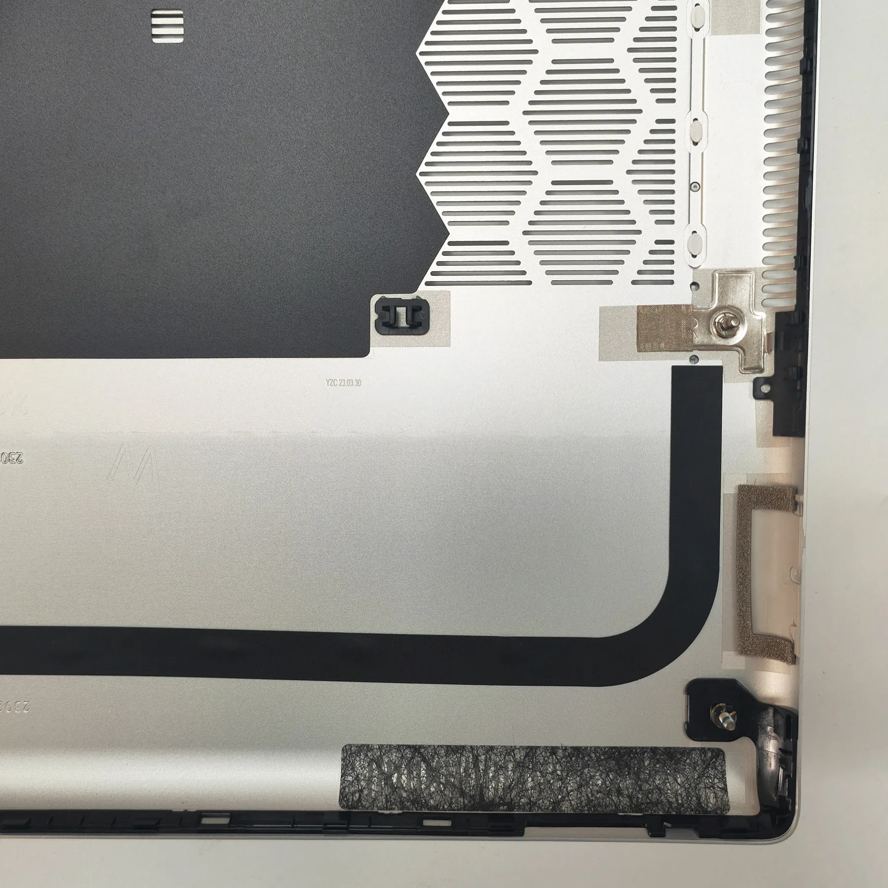 Задняя крышка для ноутбука DELL X16 R1 07KVKN