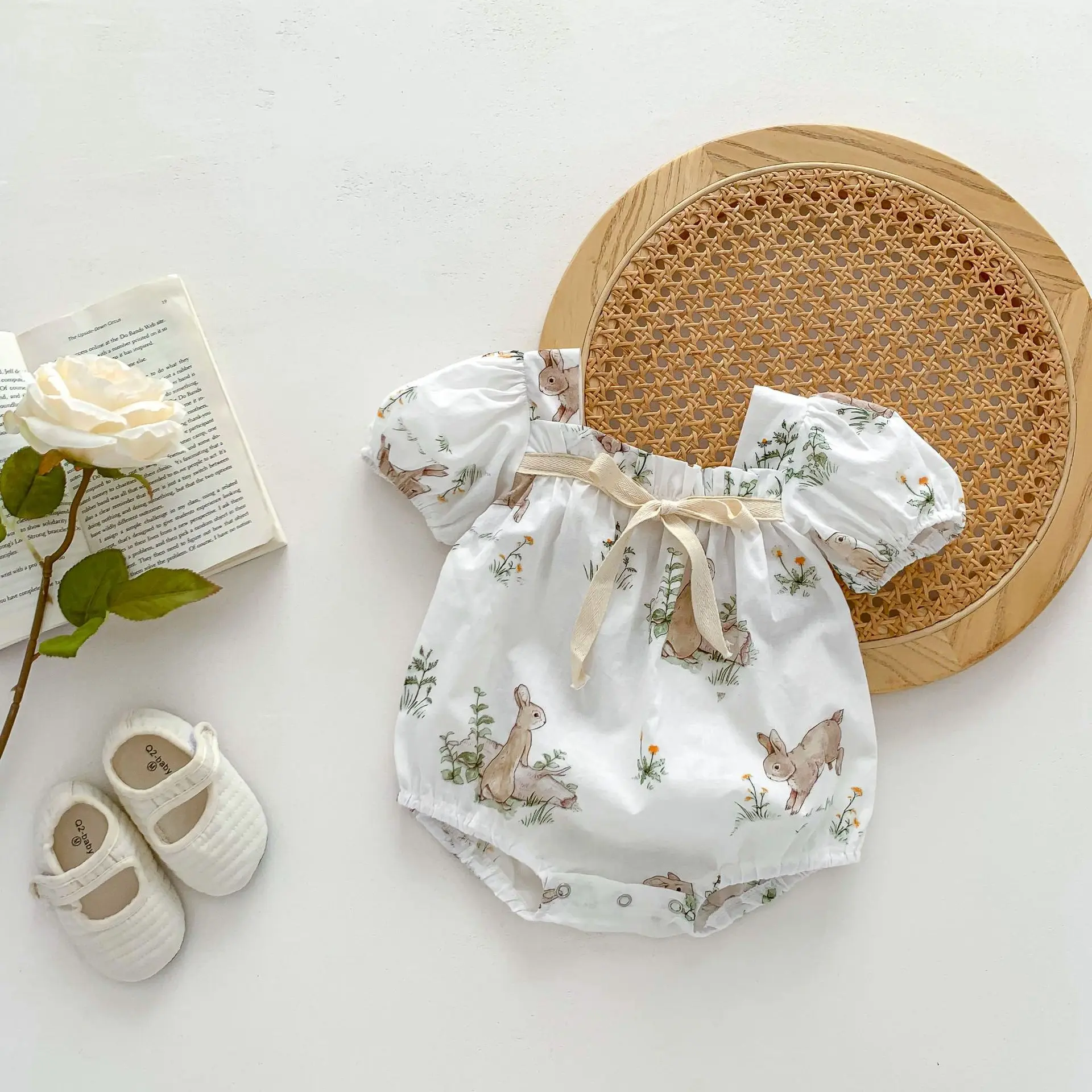 

Детский летний комбинезон с бантом, с пышными рукавами