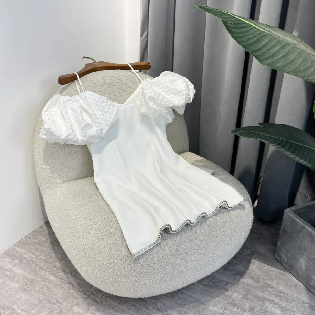 

Женское платье с пышными рукавами, Белое Мини-Платье с вырезом-лодочкой и со стразами, лето 2022