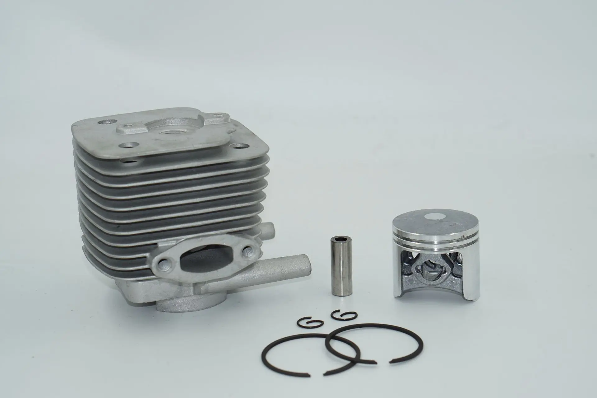 Фото Комплект цилиндров 40 мм для Shindaiwa B45 BP450 №1