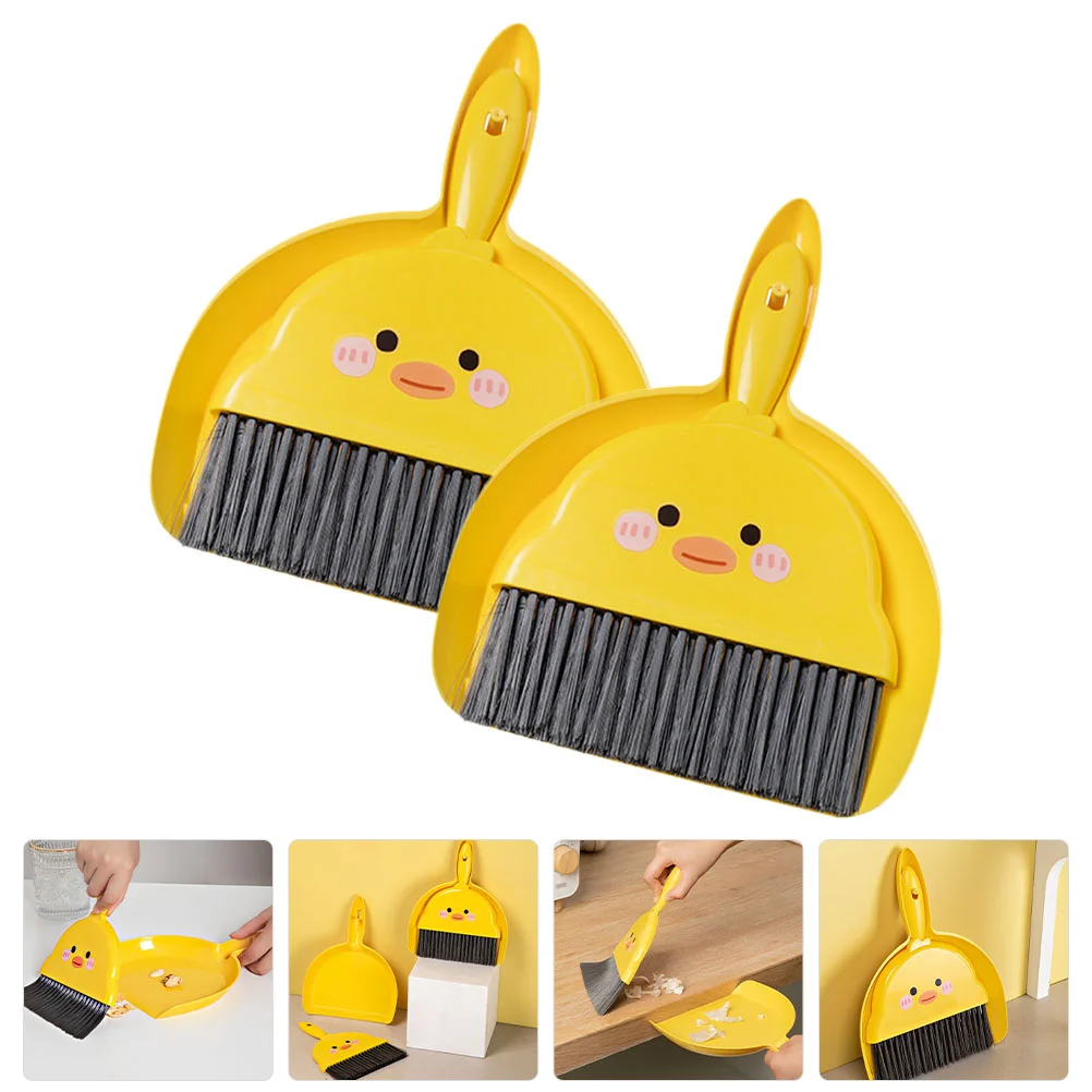 

2 Sets Pretend Mini Broom Pupils Dustpan Desktop Dusts Cleaner The Pet Table Cleaning Hall