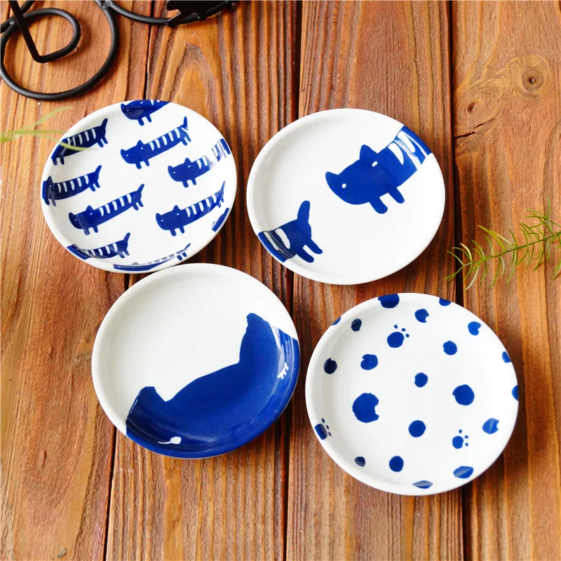 

4Pcs/set Japanese Ceramic Blue and White Cat Sauce Dish Hand-painted Abstract Kitten Seasoning Plate Kitchen Tableware Supplies