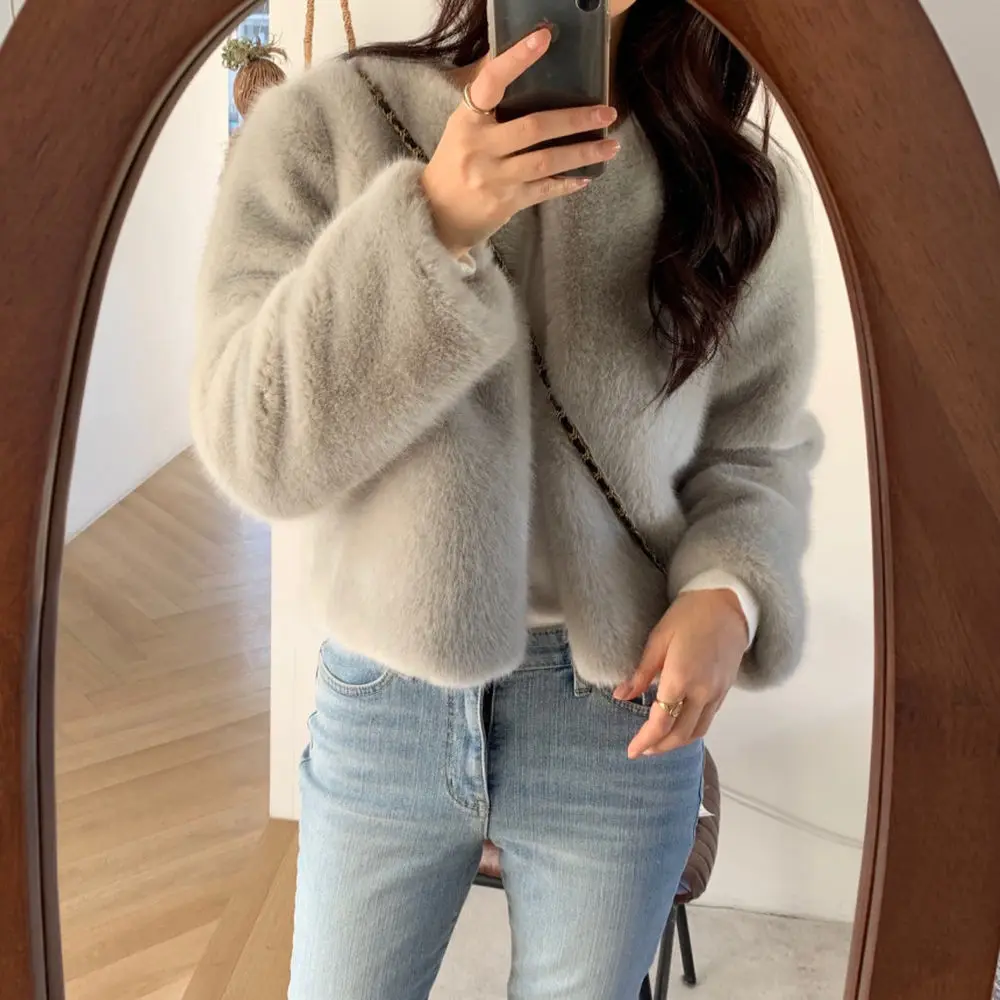 Зимнее теплое меховое пальто для женщин милое с коротким вырезом и длинным