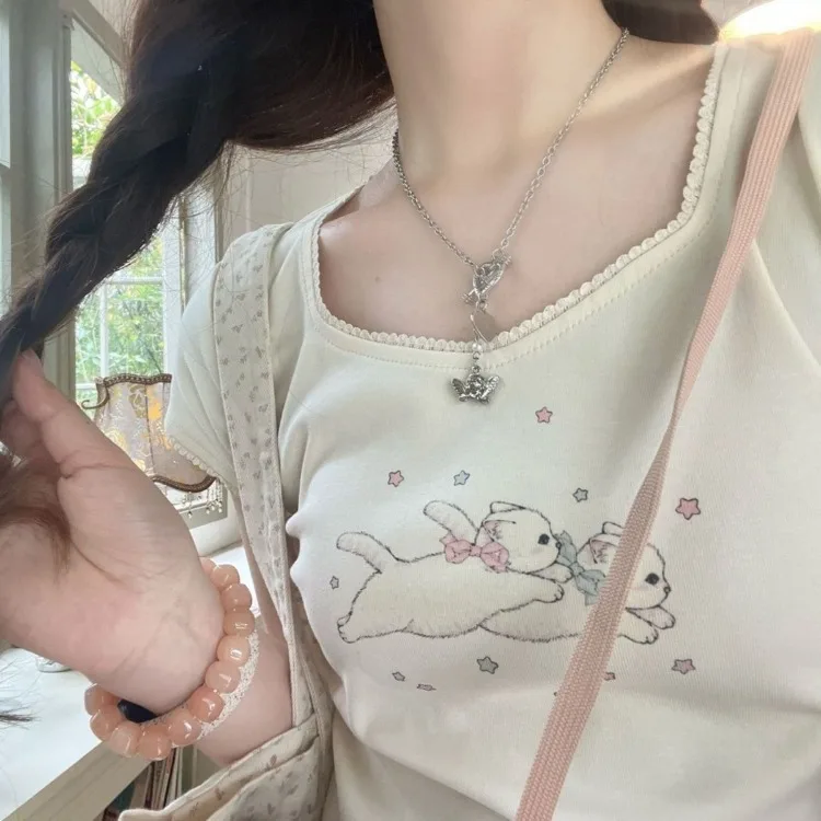 Женская футболка с круглым вырезом