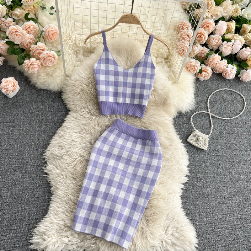 

Sweet Plaid Knitted Two Piece Set Women Sexy Crop Top + Bodycon Mini Skirt Set Girls Short Vest & Skirt Suits 2pcs Women Out