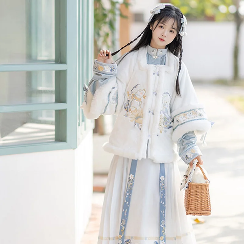 

3PC Ming Dynasty Winter Hanfu Dress Set Vintage Fairy Horse Face Skirt Chinese Style Thicken Woolen Coat Women White Dresses