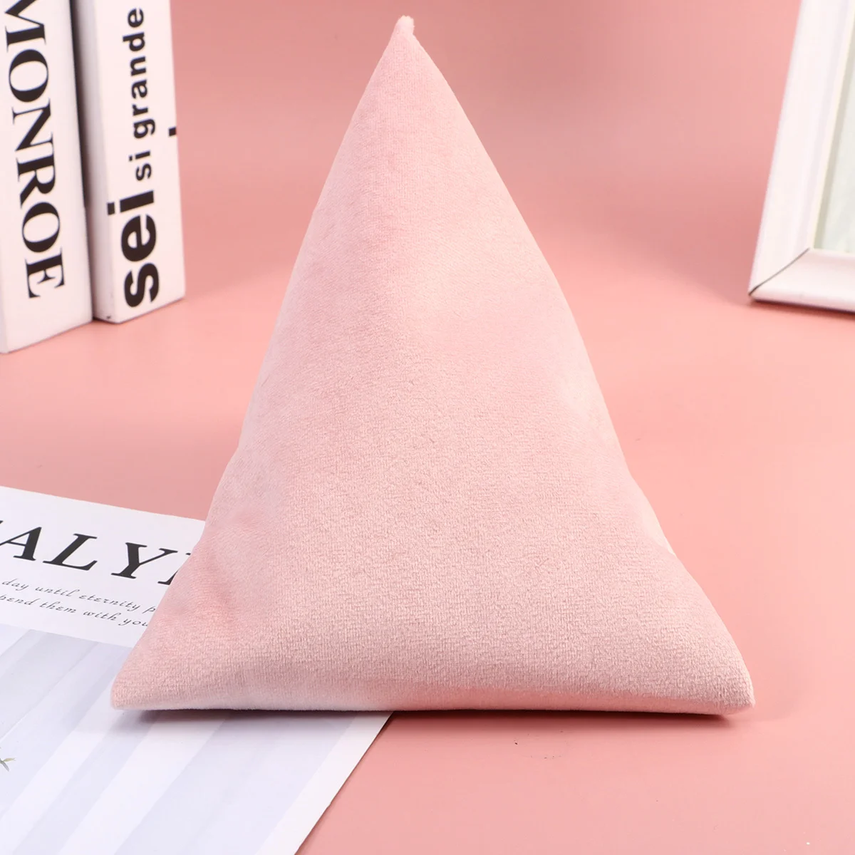

Phone Tablet Multi-angle Triangular Support Pillow Pillow Reading Stand for Home Dorm Daily Use (Pink Triangle Pillow)