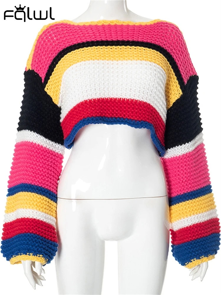 Женский трикотажный свитер с длинным рукавом в полоску