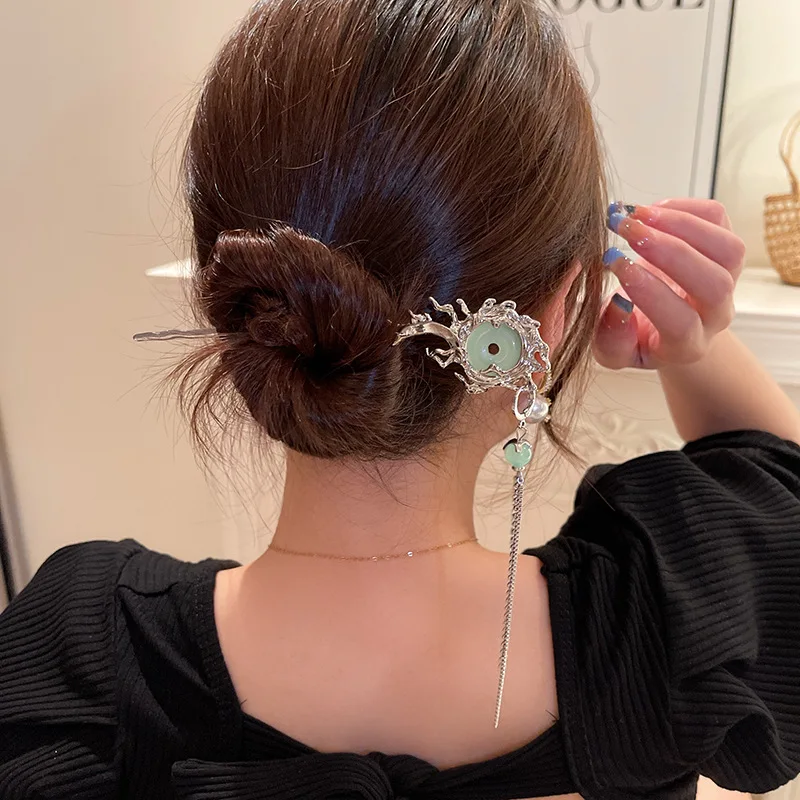 

Irregular Dragon Shaped Jade Pendant, Tassel Hairpin, Antique Style, Fashionable, Versatile, Minority New Person