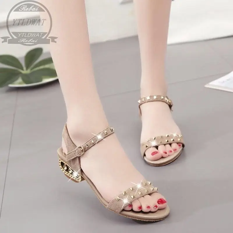 2022 New Summer  Style Rhinestone Rivet Suede Sandals Large Size Female Korean Version Of The Thick-soled Wild Fashion Sandal