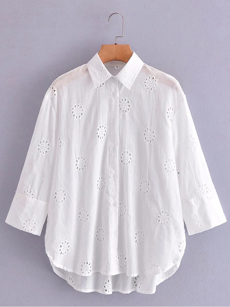 

Women Hollow Out Embroidery Shirts 2022 Summer Single Breasted Turn-down Collar Loose White Tops Blouses