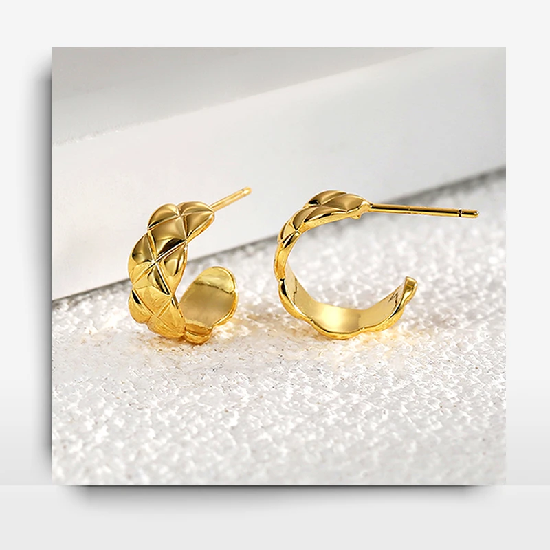 

S925 Silver Needle Cartilage Piercing Luxury Vintage Delicate Small C-shaped Stud Earrings For Women‘s Fine Jewelry Gift Earring