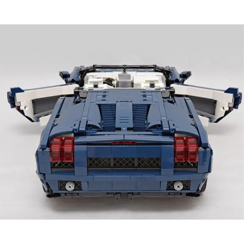 Новинка 2023 Классический трансформируемый суперкар модель детали 1:8 • 2728