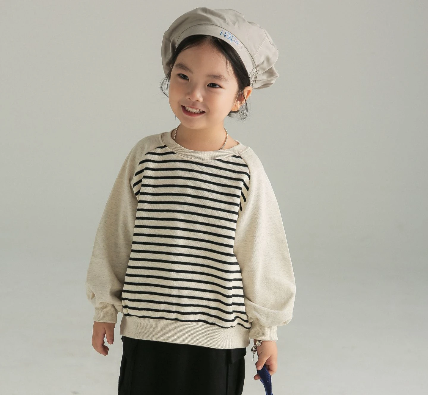 

Hoodies 2023 New Autumn Winter Childrens Clothing Japanese Boys Girls Stripe Sweater Pullover Sweatshirts Round Collar