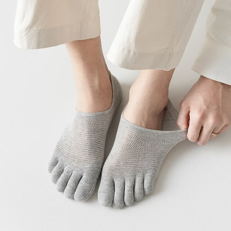 

Летние тонкие носки с пятью пальцами, мужские однотонные сетчатые дышащие невидимые носки с разрезом на носках, Нескользящие силиконовые носки, хлопковые короткие носки