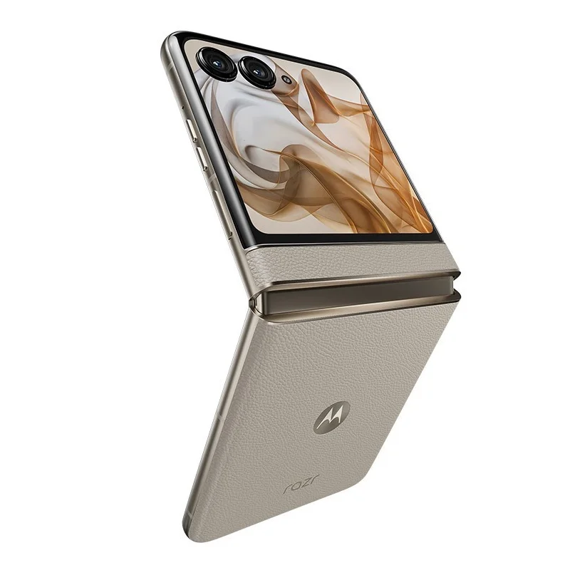 Фото Оригинальный смартфон Motorola Moto Razr 50 5G с NFC, 8 ГБ+256 ГБ памяти, 120 Гц LTPO AMOLED дисплеем 6.9'', процессором Tianji 7300X. №3